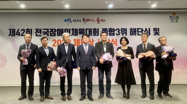 (왼쪽 첫번째) 남석열 한국동서발전 기획본부장