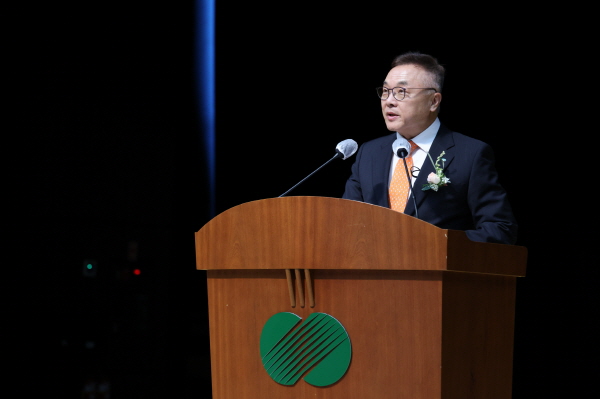 사진은 지난해 8월22일, 황주호 사장이 취임식에서 취임사를 하는 모습